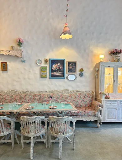 Rose Café