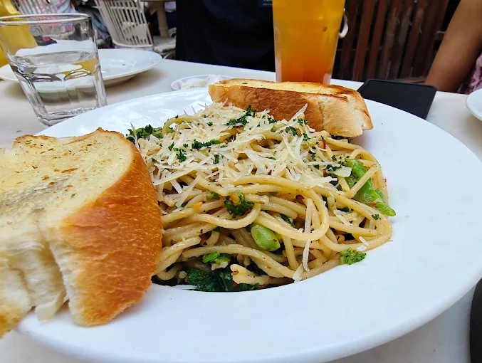 The Gardin Cafe gallery image 4