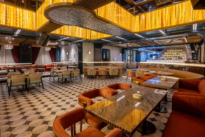 Flos Music Bar gallery image 3