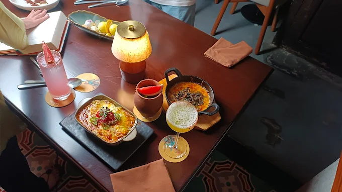 Latoya gallery image 1